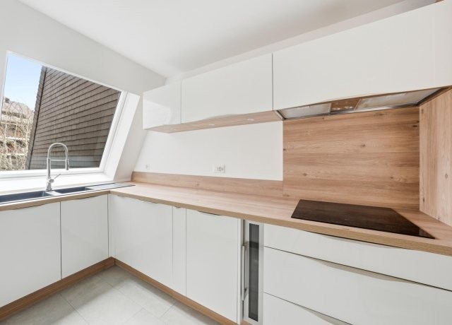 Attique lumineux en duplex avec grand balcon Ã  St-Cergue, Vente aux enchÃ¨res - photo 6