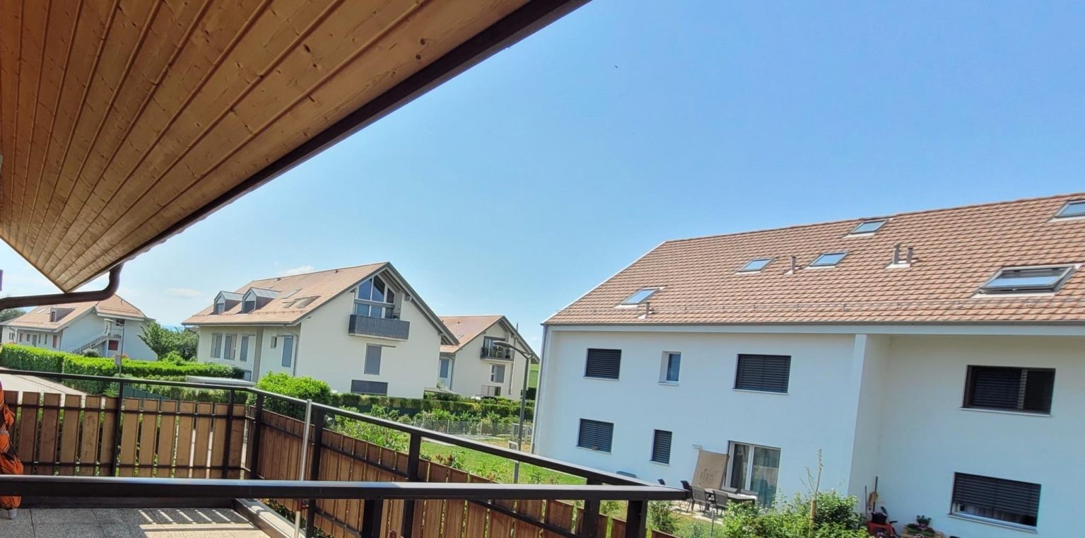 Bel appartement lumineux de 4.5 piÃ¨ces au 1er Ã©tage avec balcon